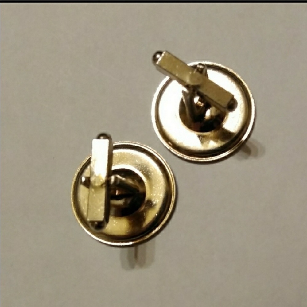 2/$30 Vintage mother of pearl cufflinks - Picture 2 of 2